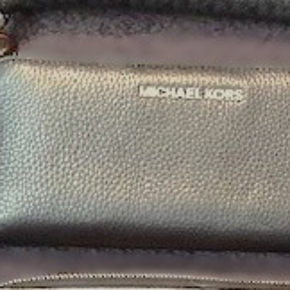 Michael Kors Wallet with wristlet Brand New With Tags